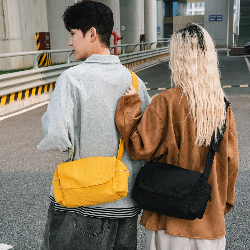 Women's Casual Nylon Crossbody Bag Lightweight Large Capacity Shoulder Bag Messenger Bag for Daily Work School Travel Solid Color Simple Style