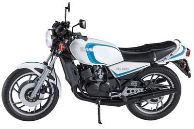 Hasegawa Σειρά Μοτοσυκλετών Yamaha Πλαστικό Μοντέλο BK15 1/12 RZ350(4U0) (1981)
