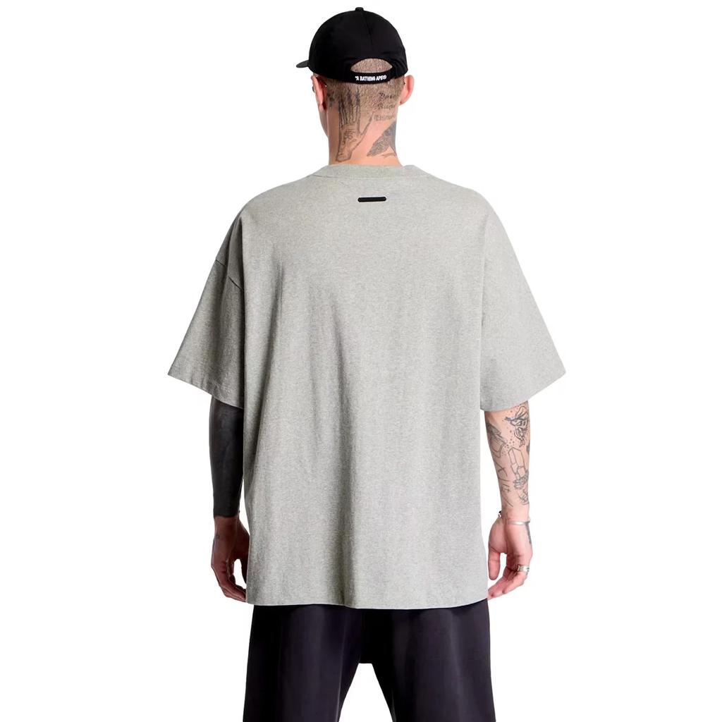 Fear of God Essentials Ss26 Signature 90S Short Sleeve Tee Concrete Heather Soft Comfortable Logo Embroidered Crew Neck T-Shirt Men Tops 125SP264592F