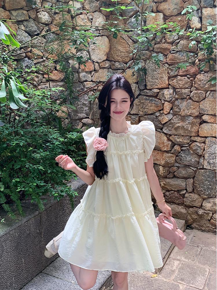 Pink small fly-sleeved dress for women's summer new milk wear with sweet first love small doll skirt