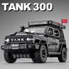 1:24 Tank 300 500HI4-T Auto Spielzeugmodelle Legierung Druckguss Geländefahrzeuge Sound Licht Türen Geöffnet Rückziehbar für Jungen Geburtstagsgeschenke