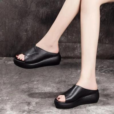 Fashion Hot Selling True Soft Leather Thick Sole Soft Sole Mom Slippers Women's Summer Outerwear 2025 New Fashion Slope Heel Sandals