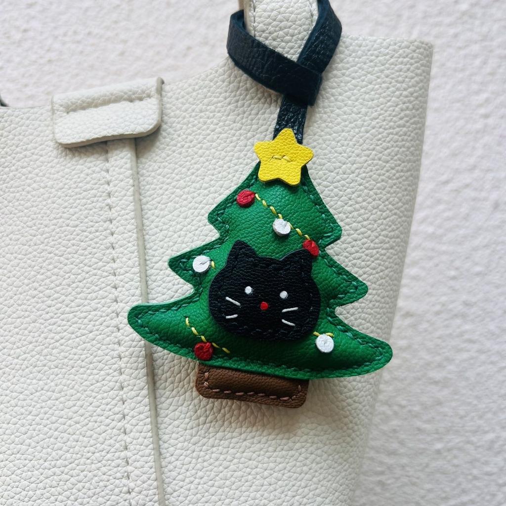 Handmade Leather Keychain from the Christmas Cat Series Pendant for Car Keys and Rearview Mirror Cute Gift
