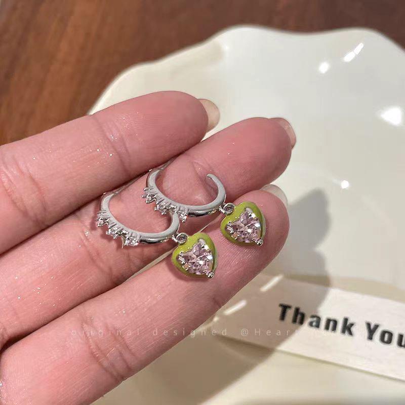 Sweetheart Zirconia Rhinestone Stud Earrings: Chic and Cool Design