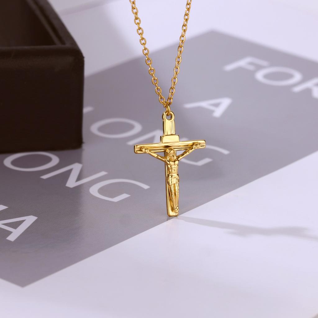 Trend Kreuz Titanstahl 18k Vergoldet Anhänger Halskette Schlichter Schmuck Unisex Schlüsselbeinkette