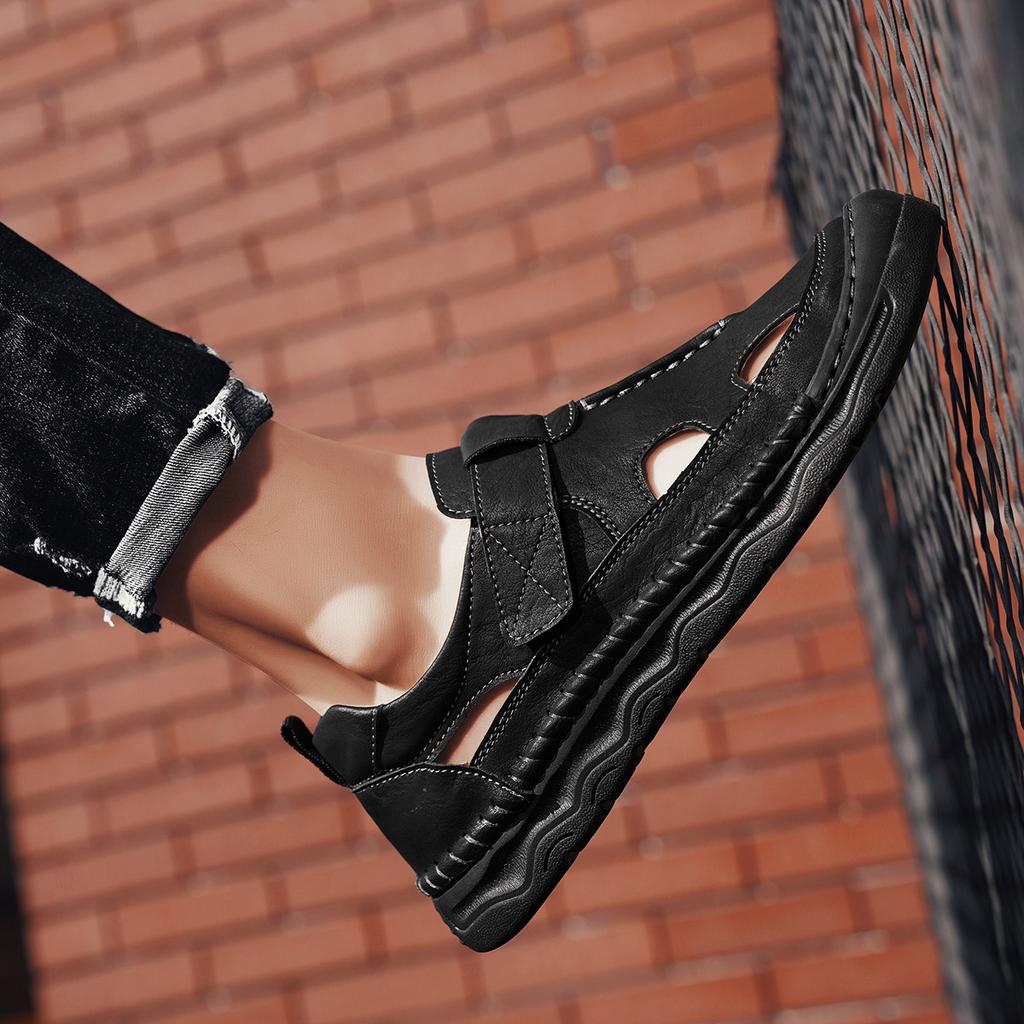 Letní pánské kožené sandály Prodyšné venkovní duté plážové sandály Pánská ležérní obuv