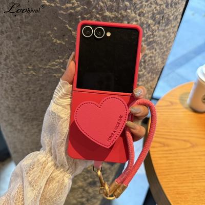 Carcasă Suport Breloc Inimă Drăguță pentru Samsung Galaxy Z Flip 7 6 4 3 flip7 Suport Curea de Mână Wrist Strap Capac Culoare Candy Mat