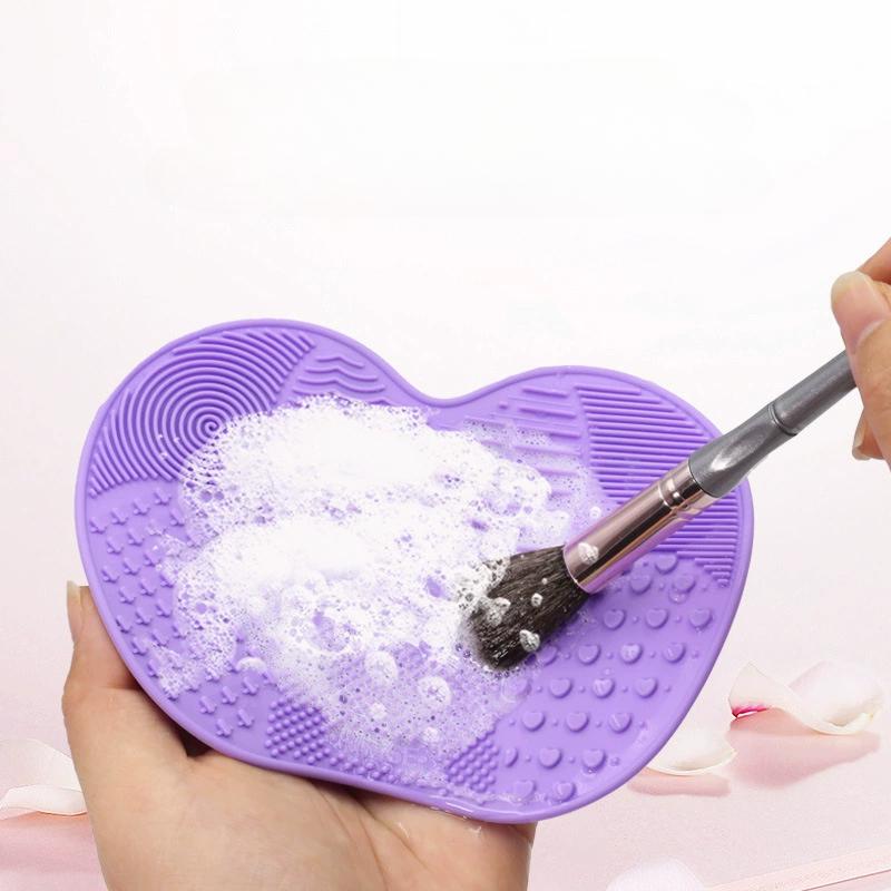 Silicone Apple Shaped Makeup Brush Cleaning Pad - Puff Cleaning Tool with Suction Cup - Easy To Clean Daily Makeup Brush Cleaner