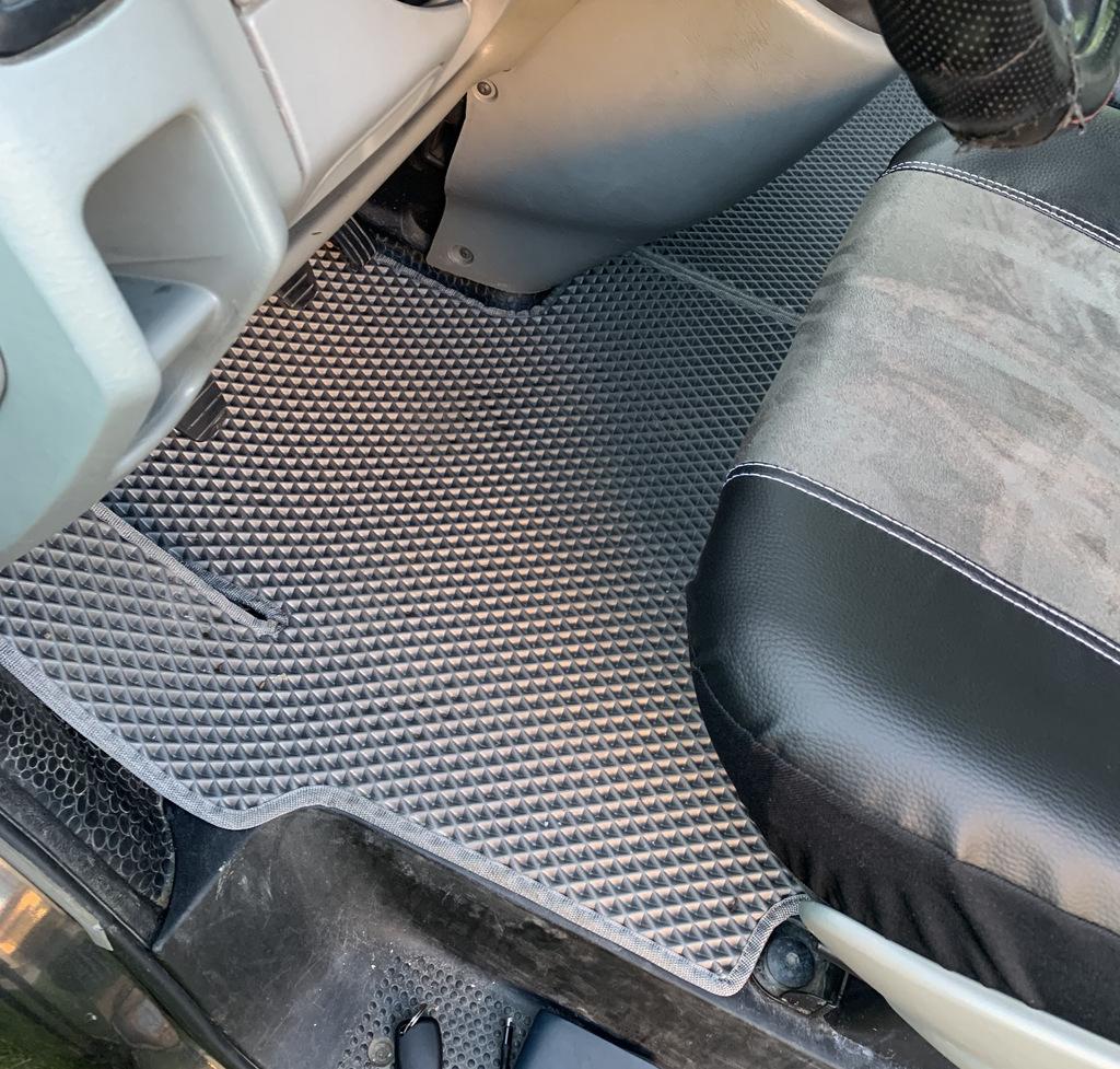 

Коврики EVA (серые) 1-20252 для Opel Vivaro 2001-2015 гг