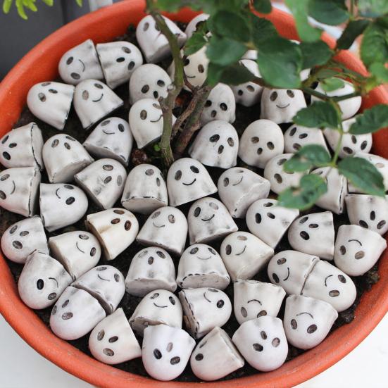 20 Pcs Halloween Miniature Ghost Figurine Cute Tiny Resin White Ghost Statue for Garden Bonsai Sand Table Decoration