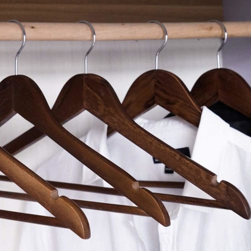 YAMLGHT Wooden Hangers, Natural Maple Wood for Suits, Shirts, Jackets, and Coats, with Thin Non-Slip Grooves, Anti-Deformation Trouser Rail, 360-Degre