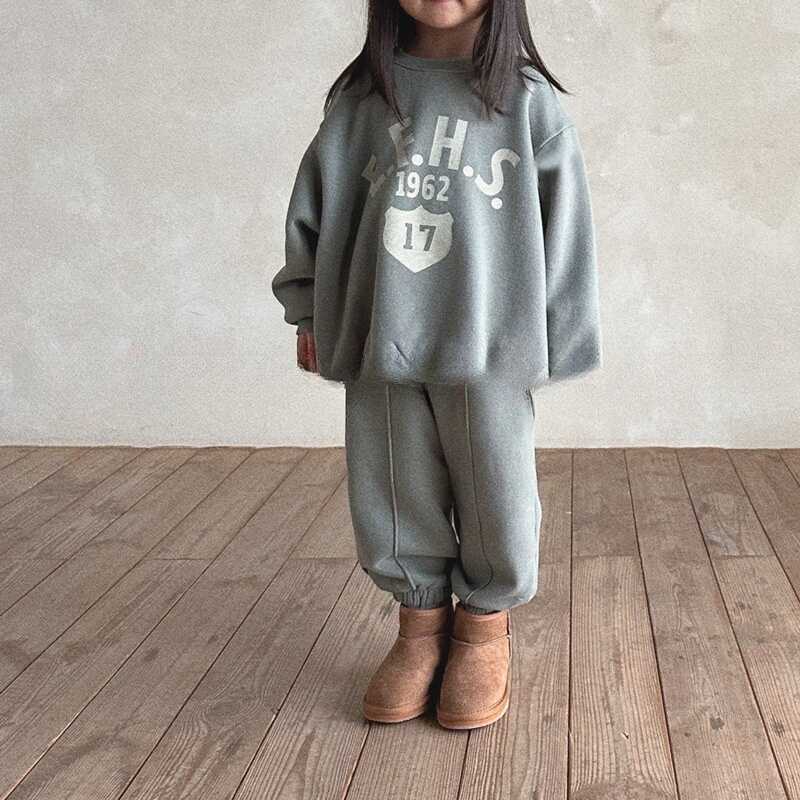 

Children s Sweatshirt Set Autumn/Winter Fleece-Lined Set Boys Girls Loose-Fit Long-Sleeved Sweatshirt + Trousers 2pcs 130cm
