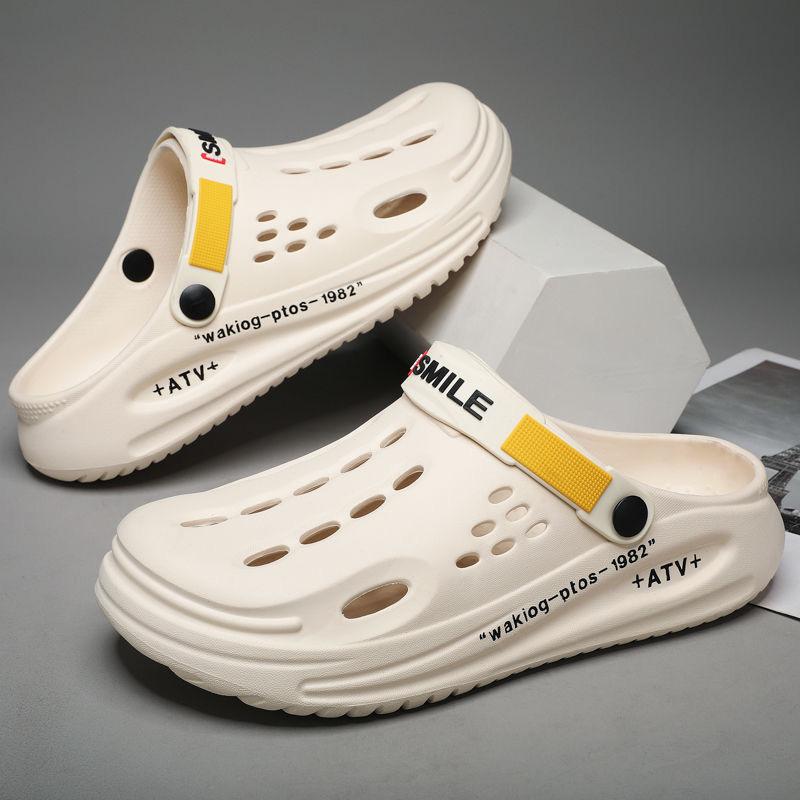 Men's Clogs Slip-on Closed Toe Sandals Soft Sole Walking Shoes Summer Outdoor Garden Shoe Beach Sandals