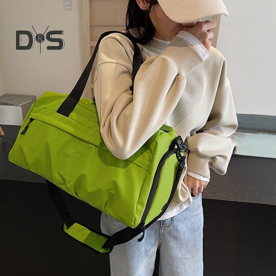 Small Duffel Bag for Sports Gym Bag with Shoe And Wet Clothes Compartment Waterproof Carry-on Travel Bag for Women And Men Weekend Getaway