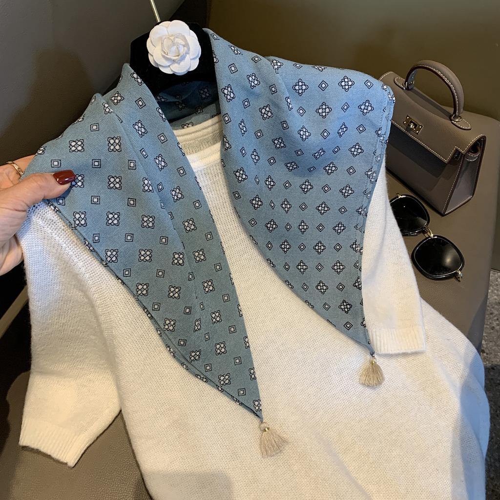 Polka Dot Silk Scarf Women'S High-End Small Square Scarf Fashion Versatile Sunscreen Shawl Scarf Fringed Decorative Scarf