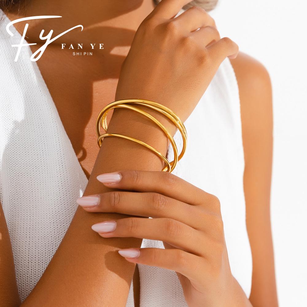 European & American Style Multi-Layer Stainless Steel Bracelet: Geometric, Polished, Round Bangle for Women