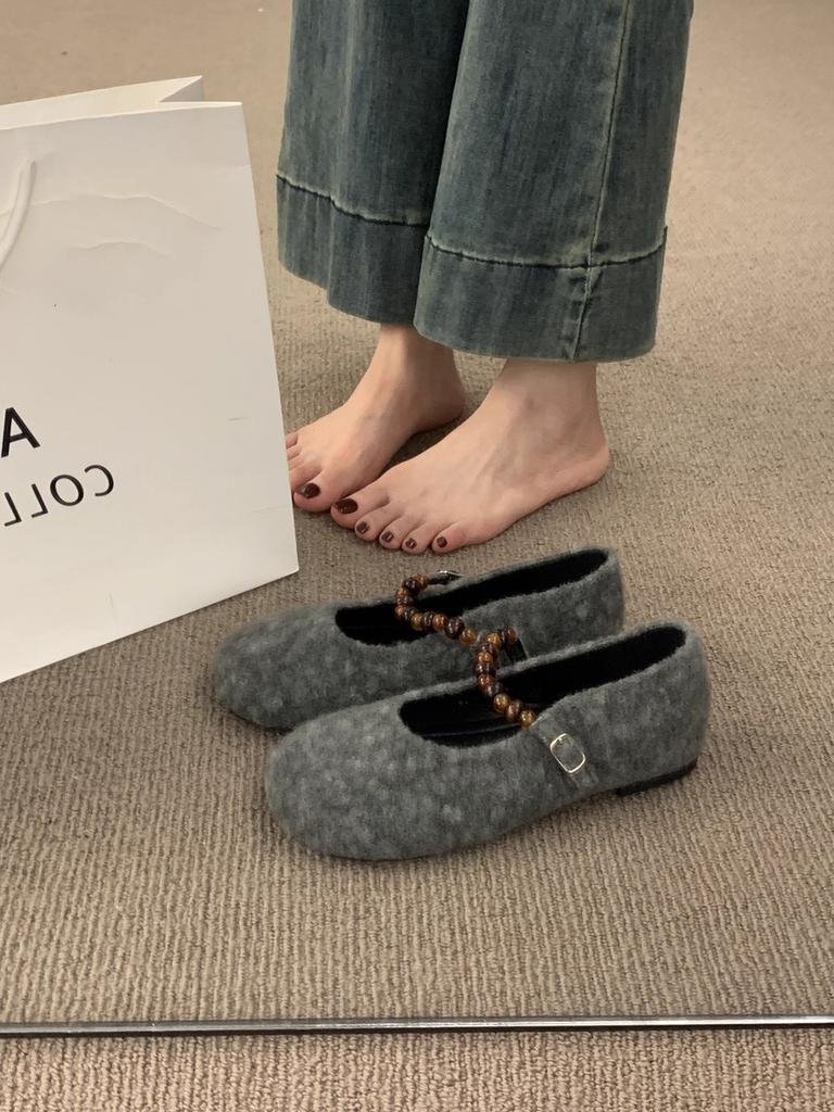 French flat-bottomed fairy wind 2025 round head pearl word with fluffy shoes women wear autumn and winter new cotton ladyshoes