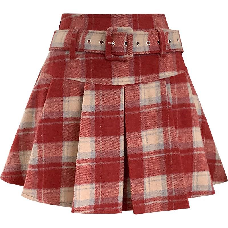 Plus Size Woolen Plaid Pleated Skirt for Women - Retro Red Short Skirt for Chubby Girls, Perfect for Autumn and Winter