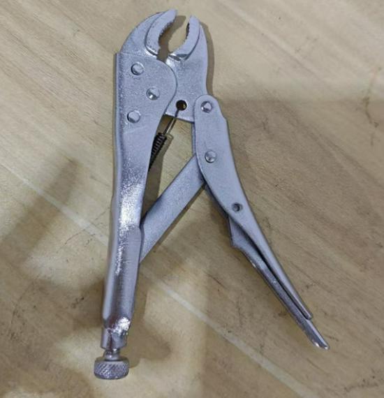 Heavy-Duty Multifunctional Needle-Nose Pliers with Round Jaw for Quick Fixes and Gripping 5-inch, plain handle