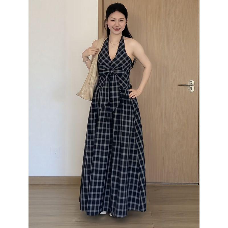 Plus-Size Women's French-Style Plaid Bow-Tie Halter Dress 2026 Summer Fashion Slimming Dress