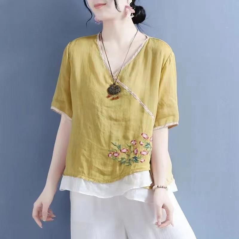Retro Cotton and Linen Large-size Embroidered T-shirt for Women In Summer New Loose Slim V-neck Short-sleeved Top Base Shirt