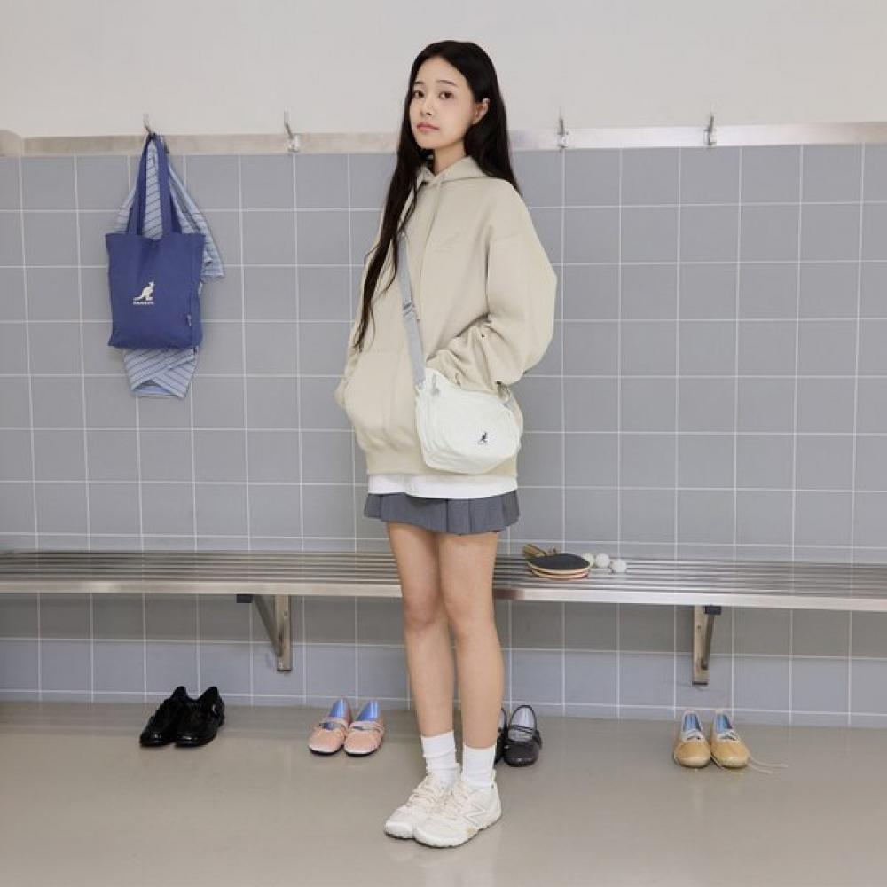 

Kangol Essential Air Small Crossbody Bag 3390 White OS