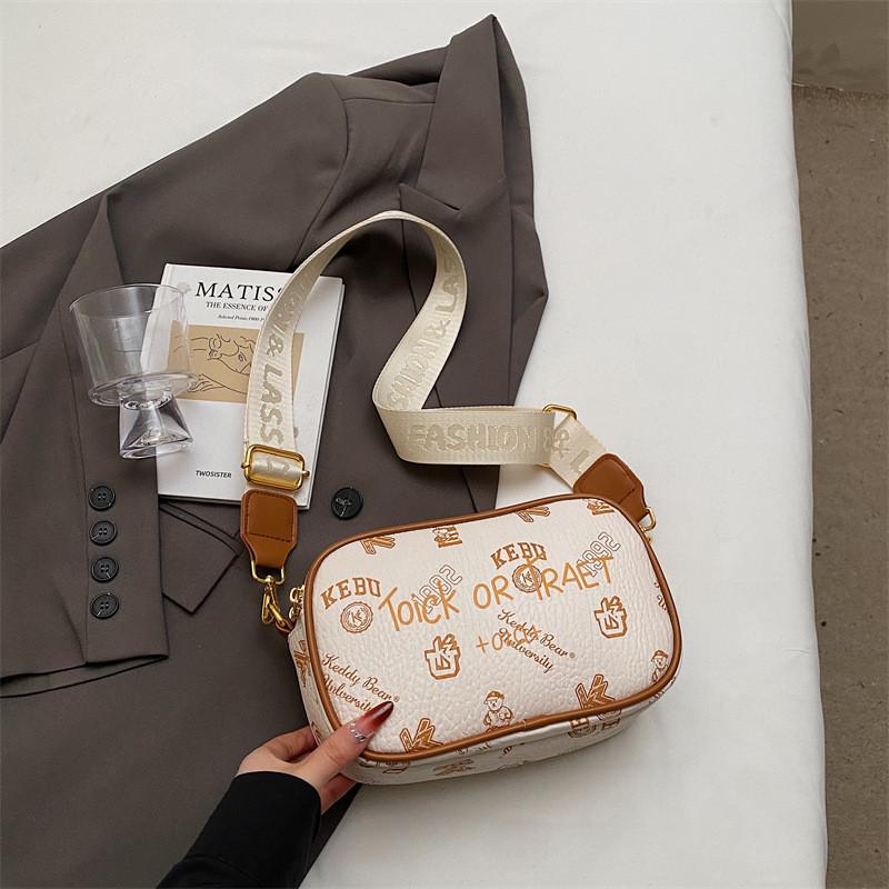 IELGY Printed Female Bag All-Match Casual Small Square Bag Fashionable Shoulder Messenger Bag