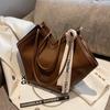 2025 New Vertical Women's Bag Casual Bag Commuter Fashion Shoulder Bag Large Heart Tote Bag