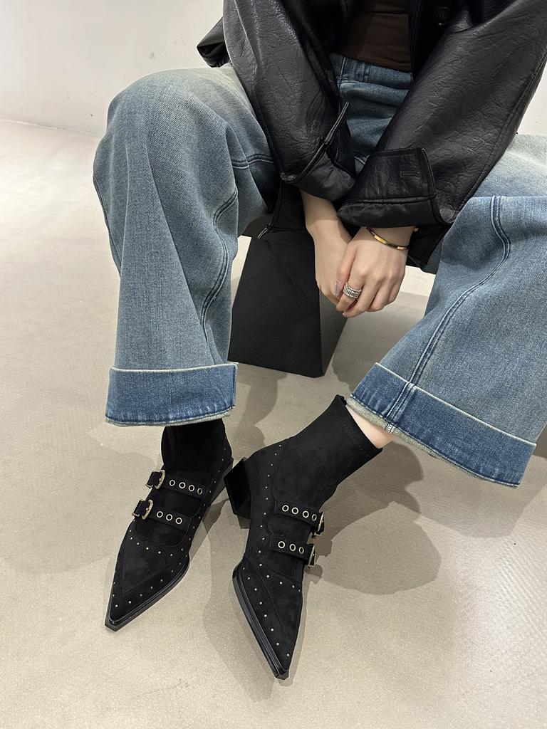 Belt Buckle Suede Pointed Short Boots Women's 2025 Autumn New Thick Heel Sexy Chelsea Boots Fashion Boots Women's Boots