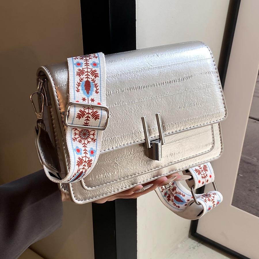 Fashion Small Square Bag Women's New Versatile Chain Shoulder Messenger Bag