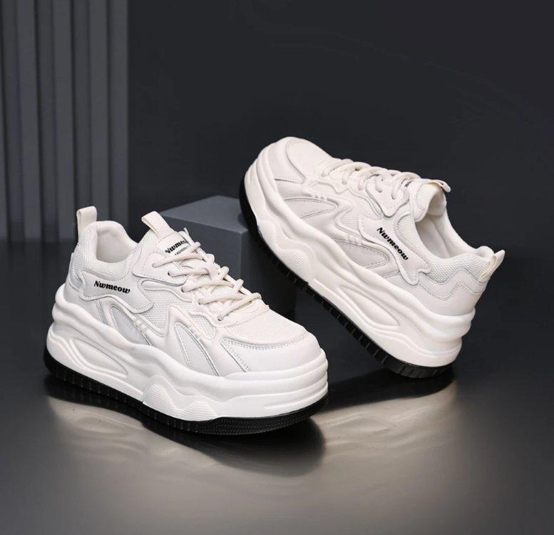 Новые массивные женские повседневные туфли увеличивающие рост высококачественные сетчатые дышащие кроссовки Saft-sole Student Board Zapatos De Mujer 35 чёрный 3243₽