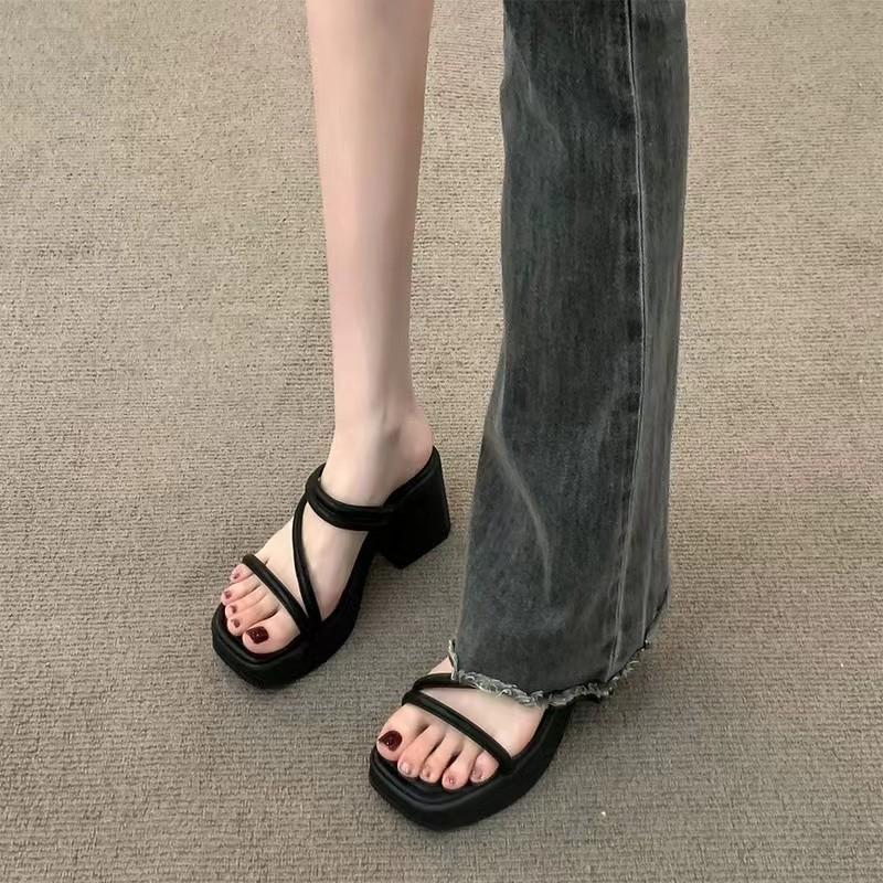 Black thick high-heeled sandals women's new summer retro high-end gentle shoes
