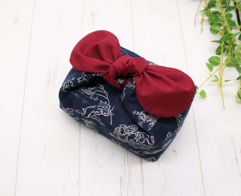 Insulated Lunch No Azuma Japanese Pattern Choju Giga Bag, Strings, Tie-type, Bag, Ribbon, (Navy Blue, Design)