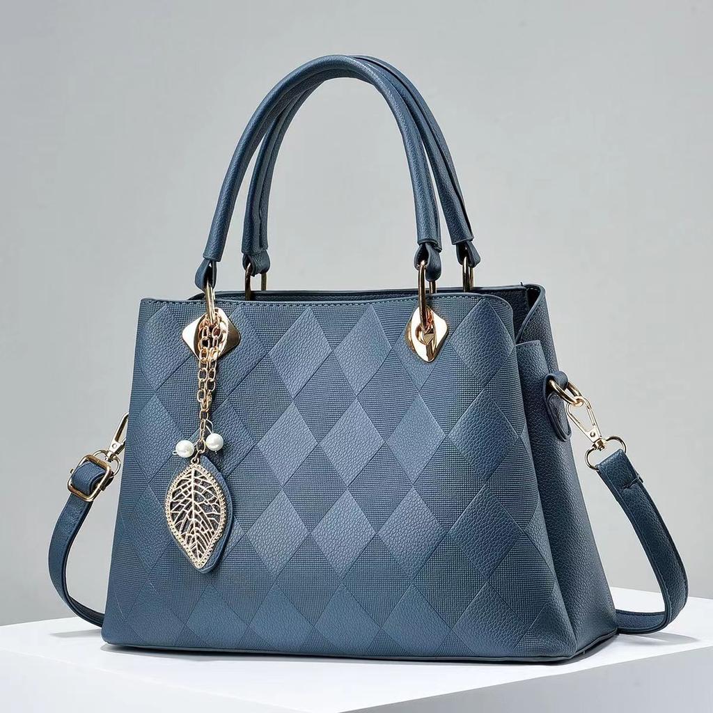 Fashion Women's Bag Mother Bag Latest Design Middle-aged Women's Bag Large Size Capacity Goddess Solid Colour Latest Bag
