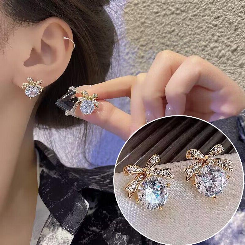 

Exquisite Big Round Zircon Crystal Bowknot Stud Earring for Women Simple Sweet Temperament Cute Geometry Zircon Brincos Gift