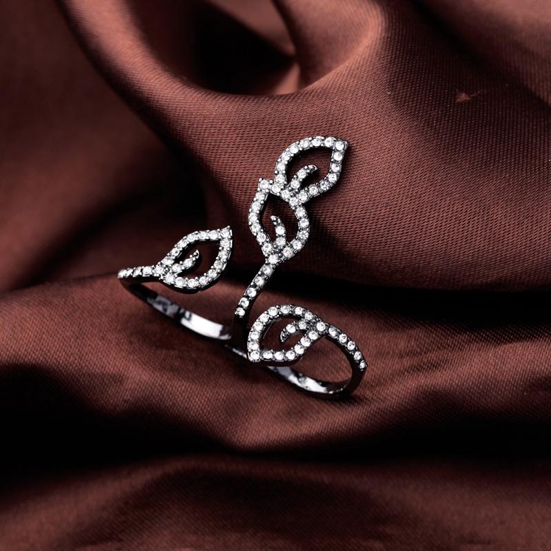 Clearance Sale Vintage Classic Finger Rings For Women Multiple-choice Unique Rings Fashion Jewelry Big Discount Wholesale