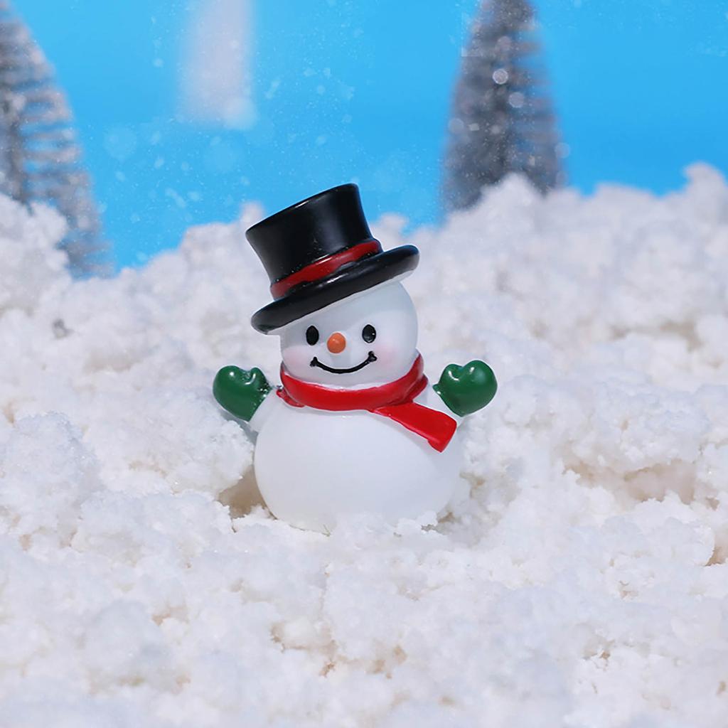 Micro adornos Escena de nieve navideña Nuevo muñeco de nieve navideño Lindas artesanías de resina Decoración del hogar Pequeños adornos Adornos de escritorio