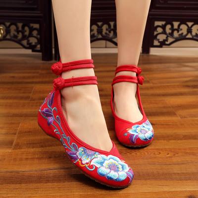 Women's Sports Shoes Purple Hibiscus Embroidered Fabric Shoes with Raised Cow Tendon Soles Ethnic Square Dance Women's Singles Shoes