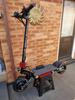 YUME Raptor Elektrická koloběžka 60V30AH 6000W Duální motor 11palcové terénní pneumatiky Maximální rychlost 80 km/h pro dospělé E-koloběžky s Bluetooth