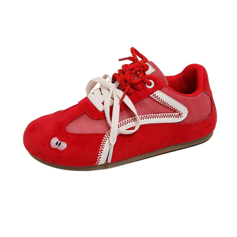 Women Casual Sports Shoes 2026 New Woman Sneakers Lace-up Retro Anti Slip Comfortable Outdoor Casual Shoes Female Flat Shoes