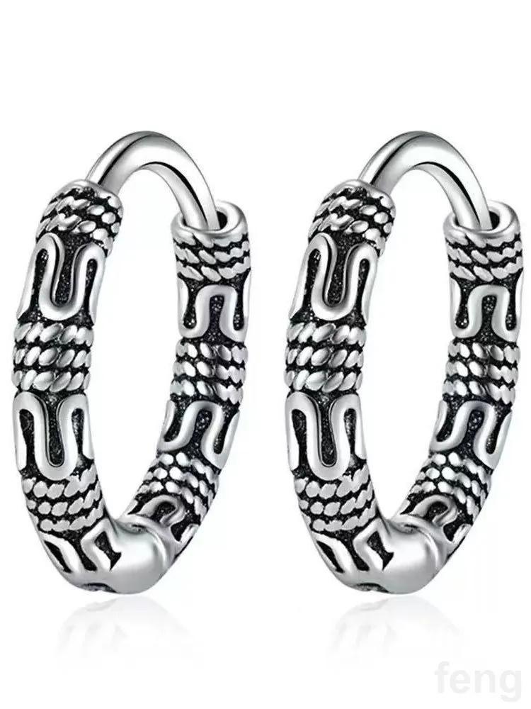 

Luxury Fashion Earrings Vintage Style Stud Earrings Elegant Design Lightweight Metal Accessories for Everyday Wear and Special Occasions One Size срібний