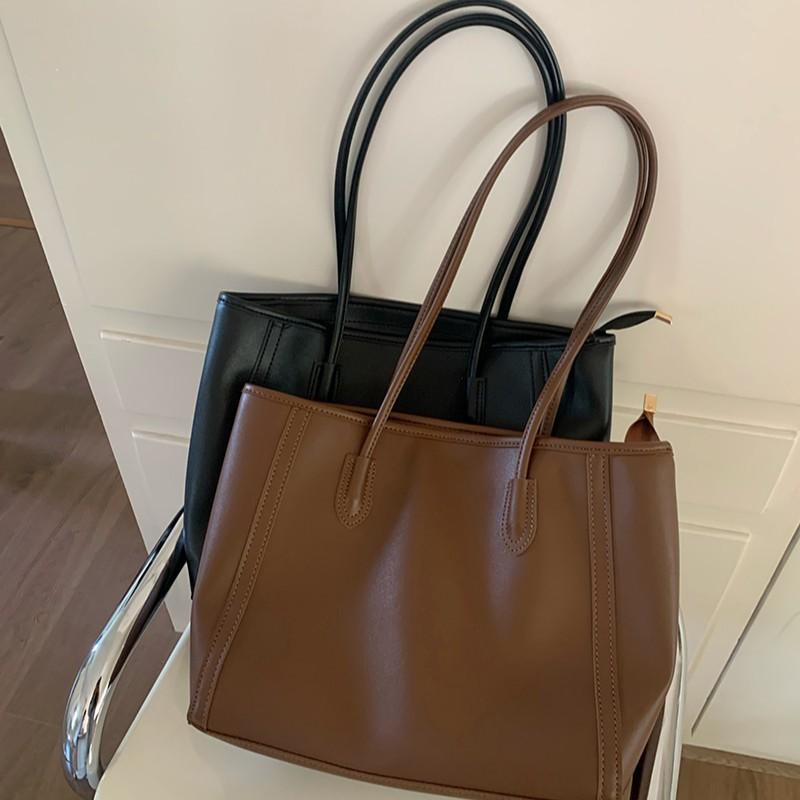Retro Large Capacity Women'S Bag 2026  Trendy Korean Style Versatile Tote Bag Able Shoulder Commuter Bag