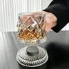 Presente para o Pai, Copo de Whiskey Giratório com Luz LED, Copo Tumbler Giratório Embutido de 260ml, Presente de Dia dos Pais, Presente para Pai Amante de Vinho