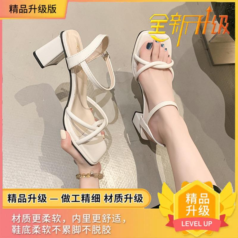 

Летние женские сандалии 2025 года, новая модель, сандалии на низком каблуке, повседневные, белые, женские туфли, простые и универсальные сандалии на толстом каблуке 40