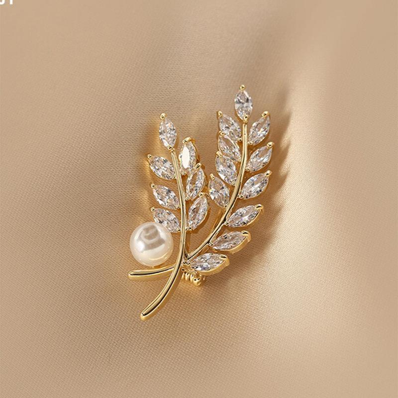 Elegant Wheat Ear Alloy Brooch: High-Grade Pin for Coats and Suits