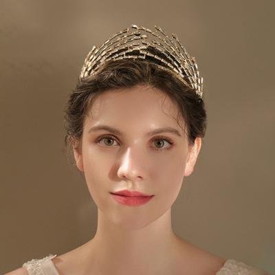 Bride Headwear Luxurious Atmosphere Diamond-encrusted Crown Princess Birthday Party Wedding Ornaments Alloy