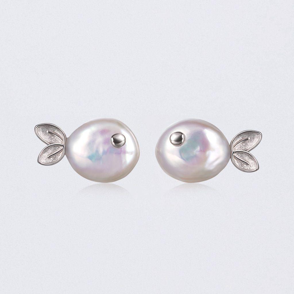 Ocean World Clownfish & Pearl Necklace - Kissing Goldfish Pendant On Colorfast Collarbone Chain