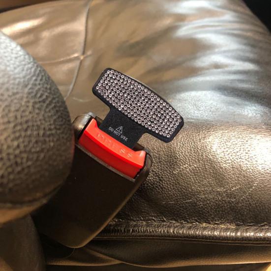 2Pcs Seat Belt Buckle Replacement Parts Wear-Resistant Durable Easy To Use Rhinestone Design Automotive Buckles