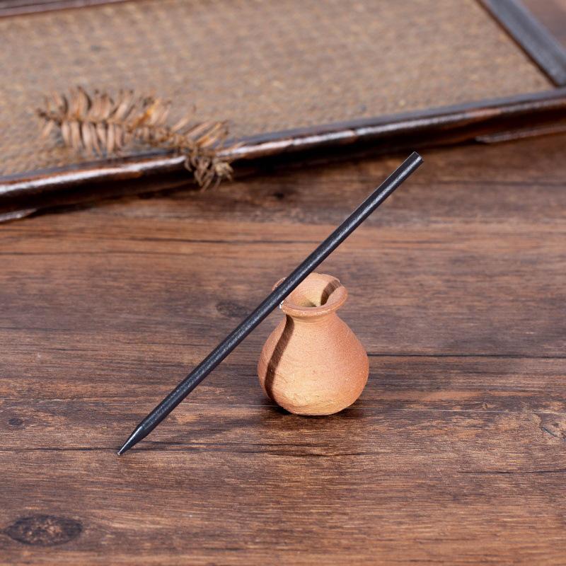Elegant Ebony Flower Hairpin for Women – Ancient Style, High-End Feel, Simple Chinese Design, Perfect for Daily Use.