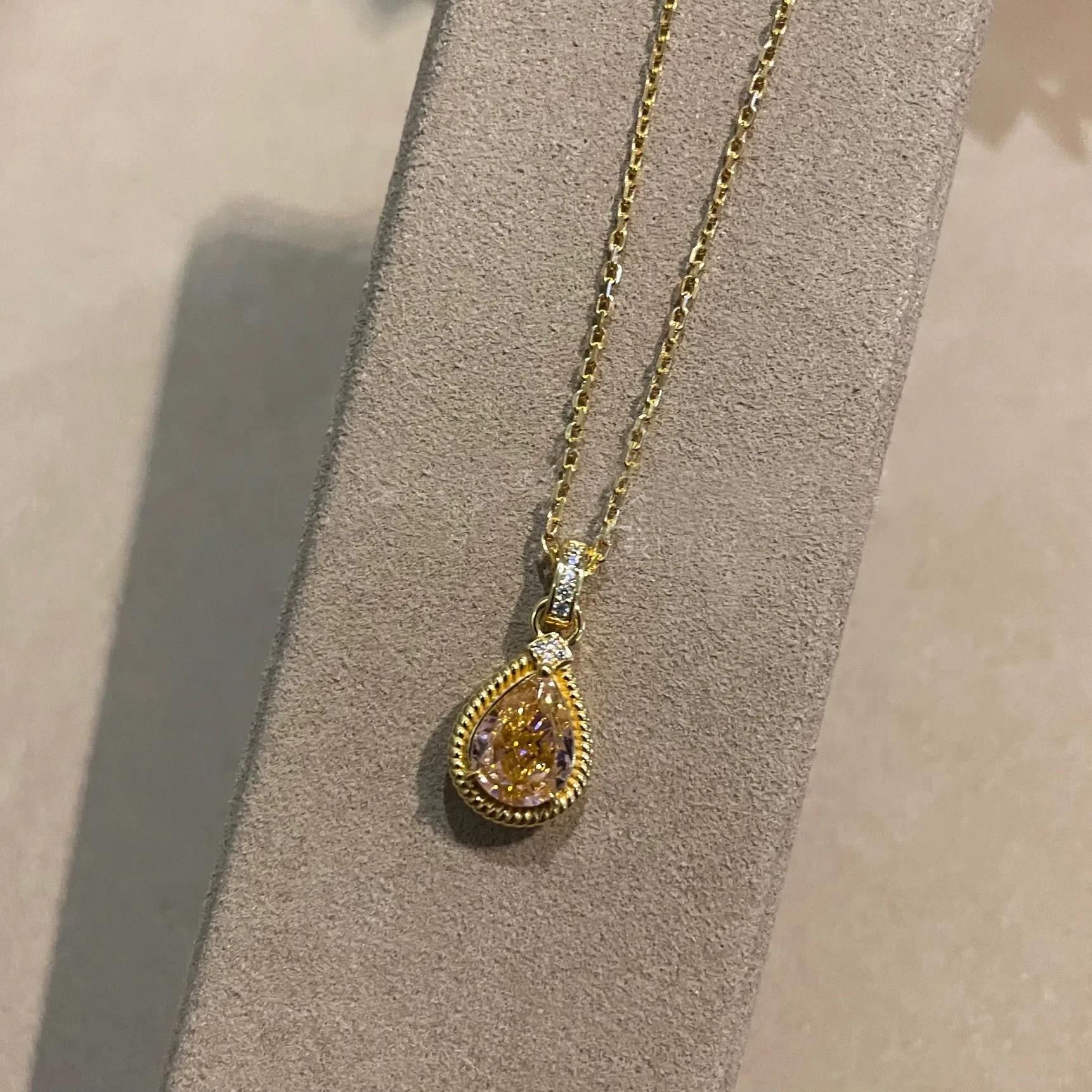 

Натхнення Вишукані Жовті Кришталеві Краплі Води Набори Прикрас Для Жінок Висока Якість Легкий Люкс Кольє Модні Сережки